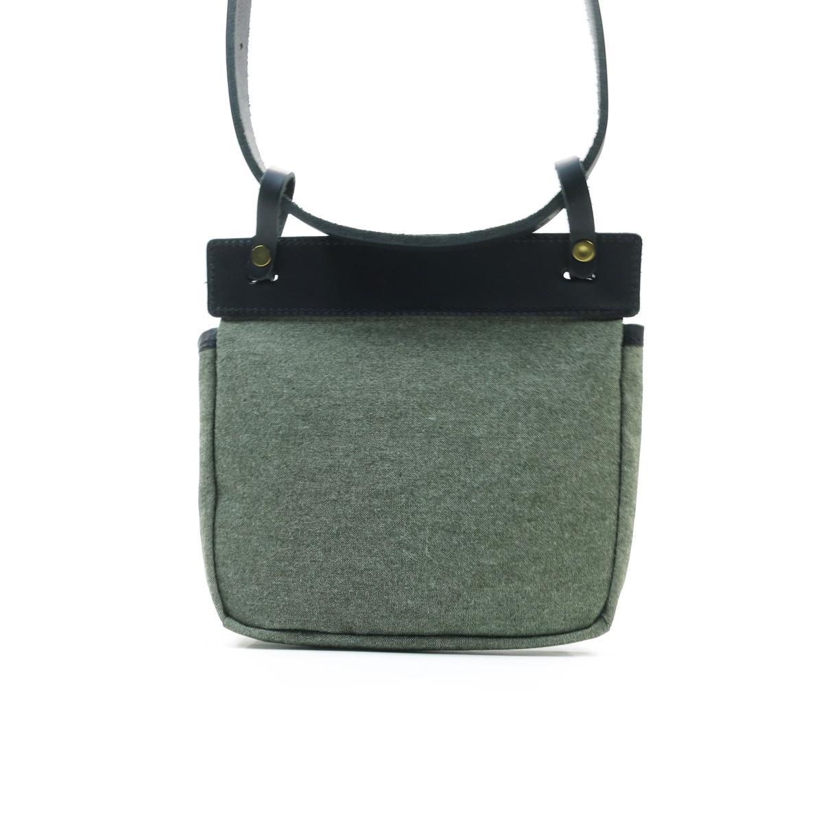 防水アウトドア　ウエストバッグ