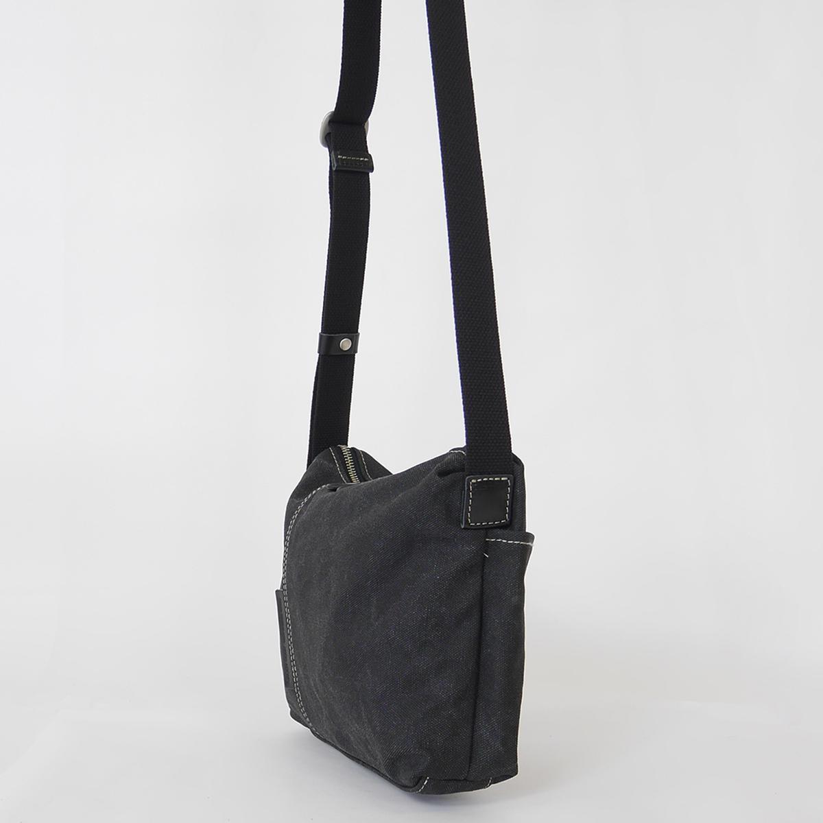 フェイス　キーリング付きショルダーバッグ（Sサイズ）