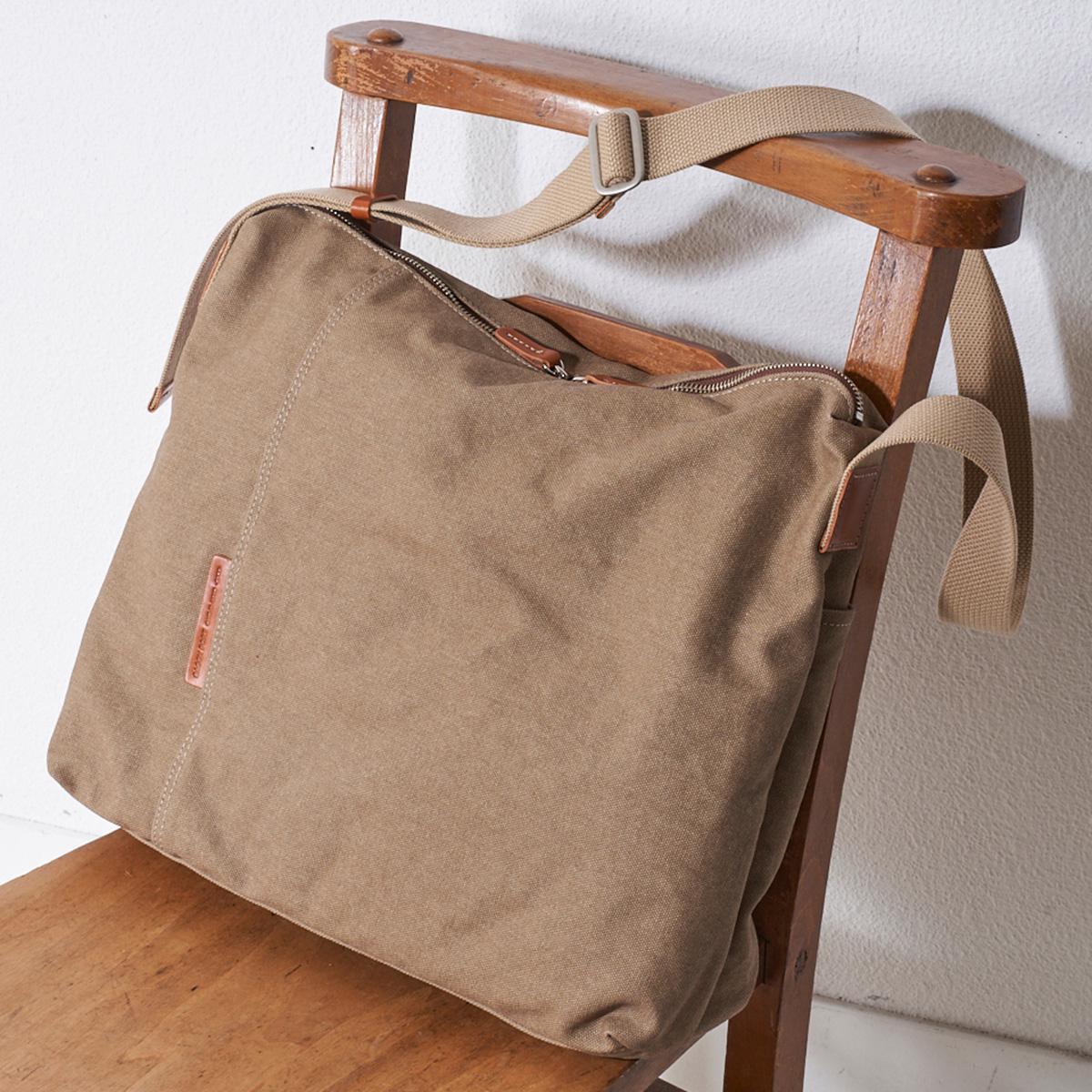 フェイス　キーリング付きショルダーバッグ（Lサイズ）