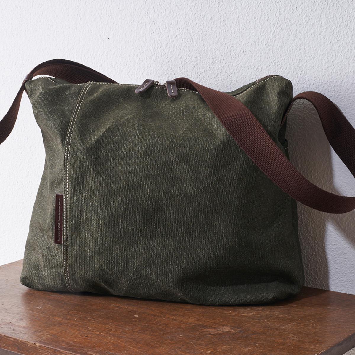 フェイス　キーリング付きショルダーバッグ（Lサイズ）