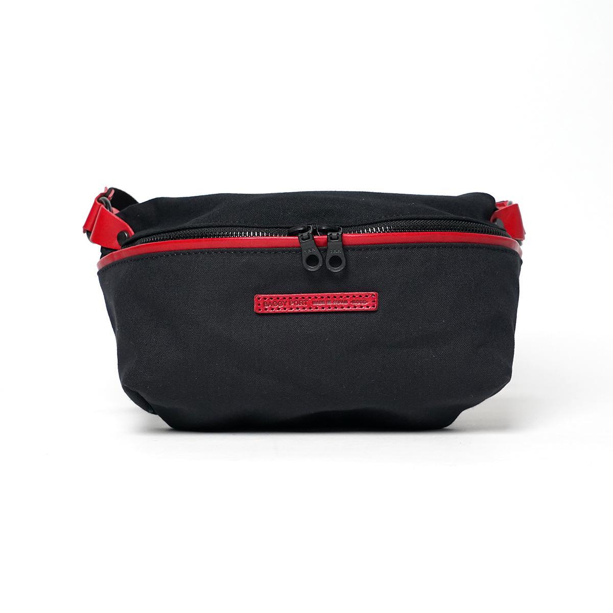 BLACK セパレートミニボディバッグ