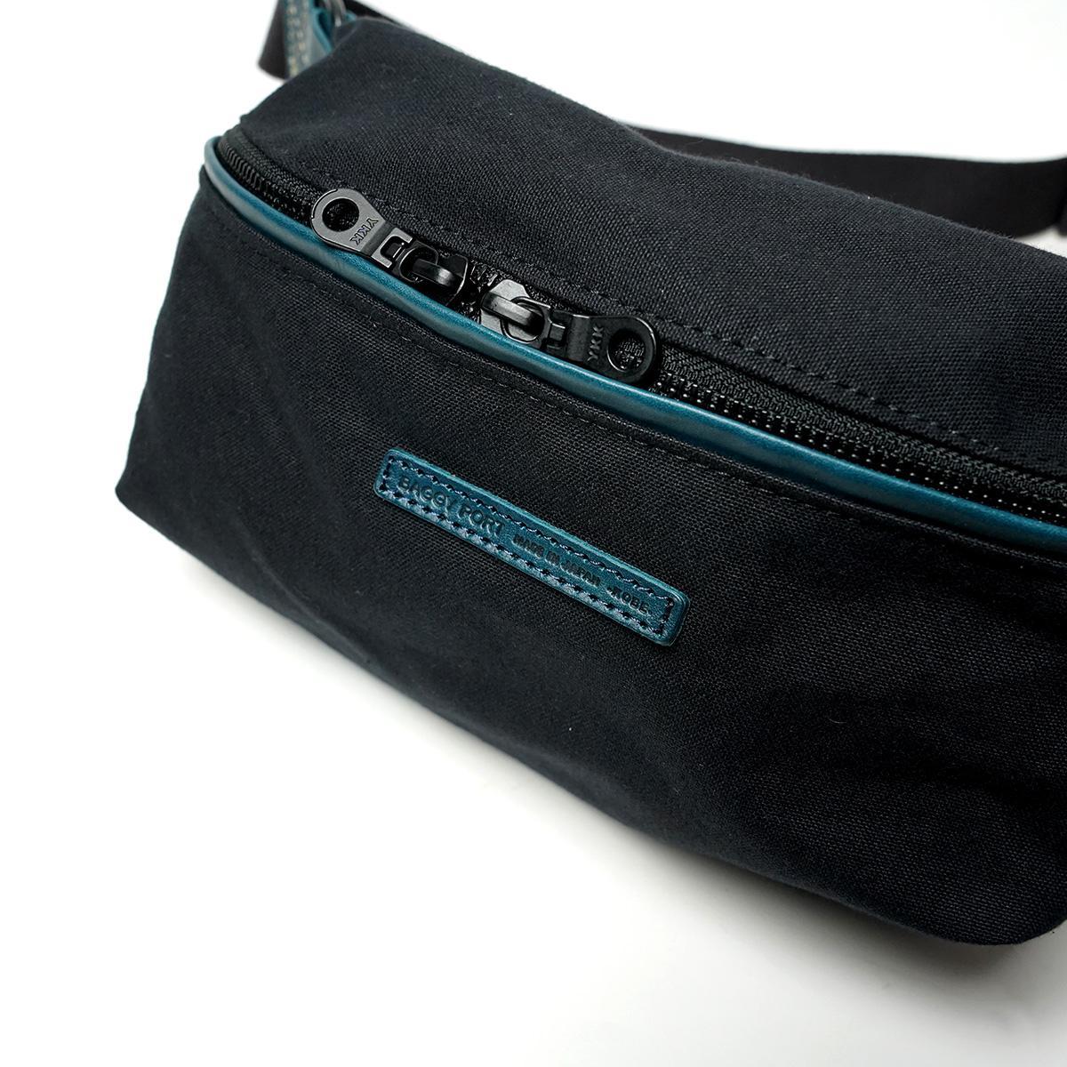 BLACK セパレートミニボディバッグ