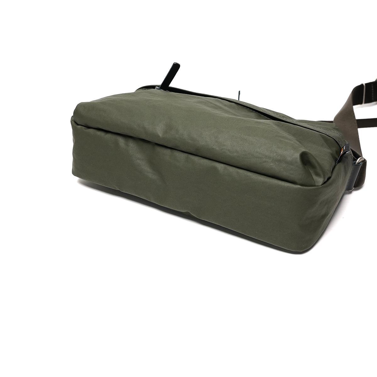 GRINZA -グリンザ- ヨコ型ミニショルダーバッグ