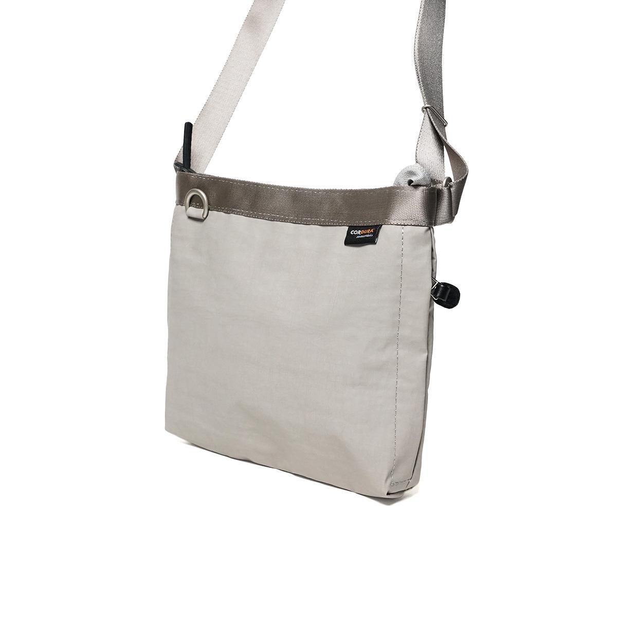 GRINZA -グリンザ- タテ型ミニショルダーバッグ