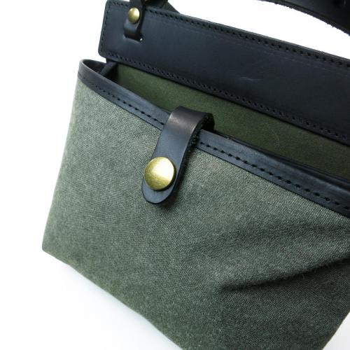 防水アウトドア　ウエストバッグ