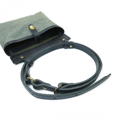 防水アウトドア　ウエストバッグ