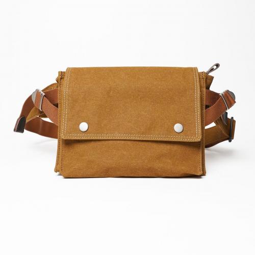 シェルターダック フラップボディバッグ