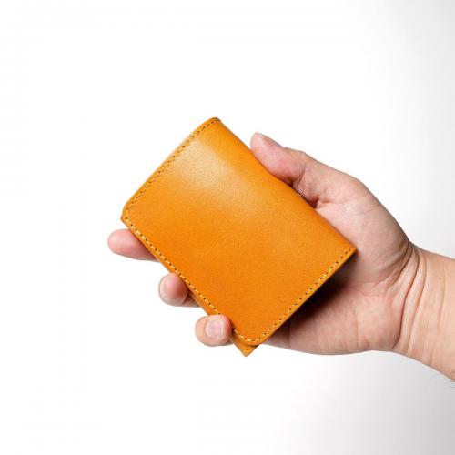 栃木レザー 二つ折りミニ財布