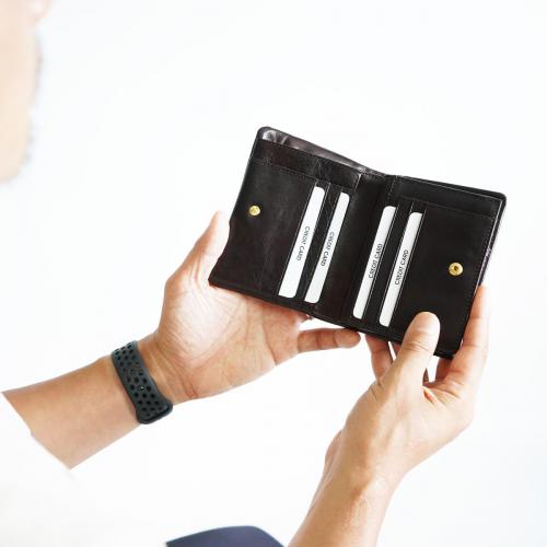 タンポナート　ハーフ財布