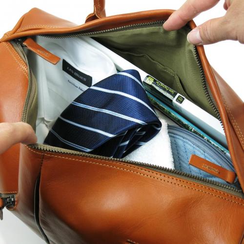 オイルバケッタ ボストンバッグ