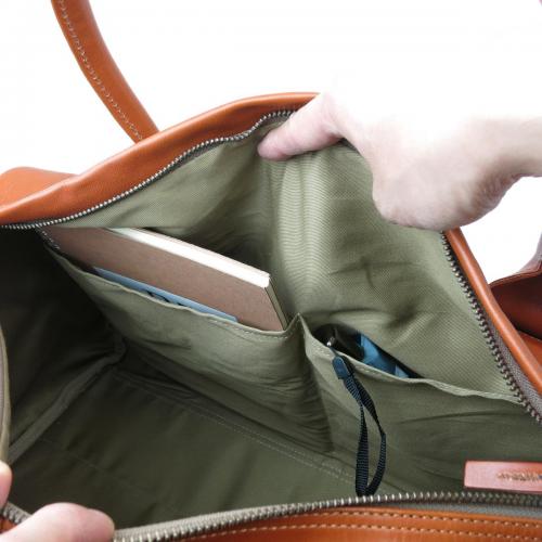 オイルバケッタ ボストンバッグ