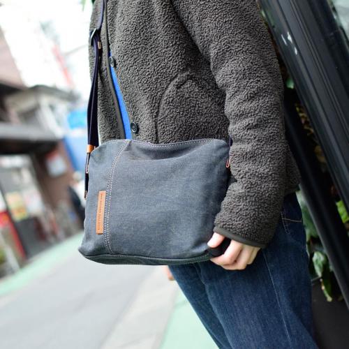 フェイス　キーリング付きショルダーバッグ（Sサイズ）