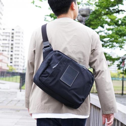 BLACK帆布　横ショルダーバッグ