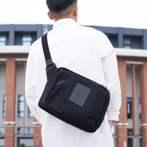 BLACK帆布　横ショルダーバッグ