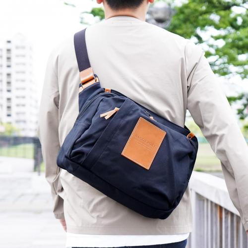BLACK帆布　横ショルダーバッグ