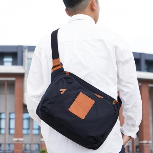 BLACK帆布　横ショルダーバッグ