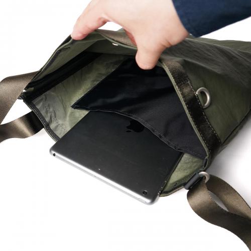 GRINZA -グリンザ- フラットショルダーバッグ