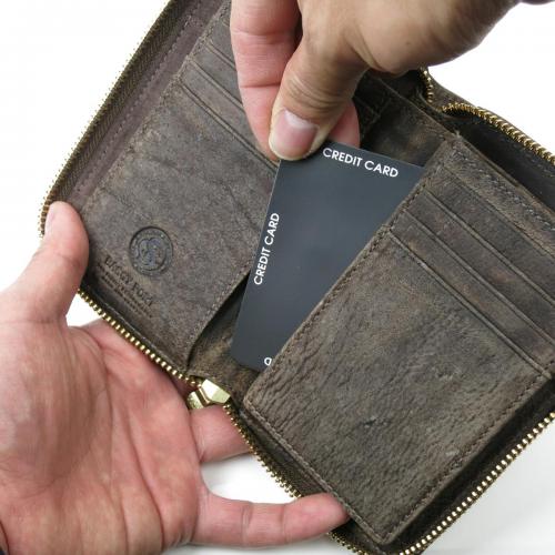 クードゥーレザー　ハーフウォレット