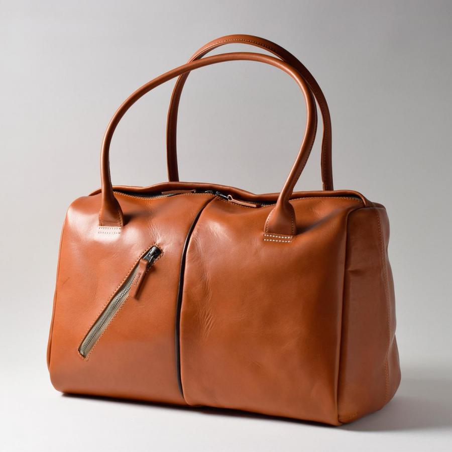 オイルバケッタ ボストンバッグ