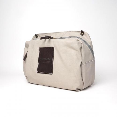 グレー/ブラウン